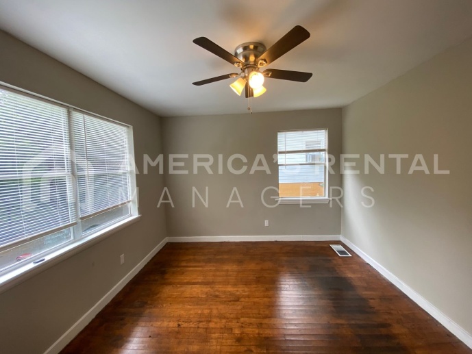 Home for Rent in Birmingham! SIGN A 13 MONTH LEASE BY 3/15/24 TO RECEIVE 1 MONTH FREE!