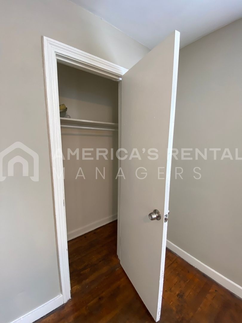 Home for Rent in Birmingham! SIGN A 13 MONTH LEASE BY 3/15/24 TO RECEIVE 1 MONTH FREE!