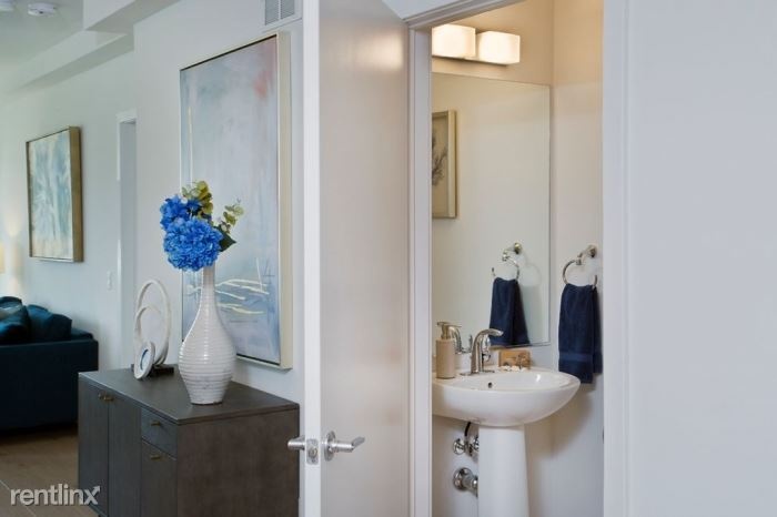 Beautiful 1 Bedroom Apartment in Luxury Building - Water Views - Parking - Laundry - Yonkers