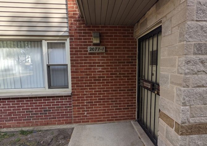 Houses Near 1 Bedroom Townhome Available For Immediate Occupancy
