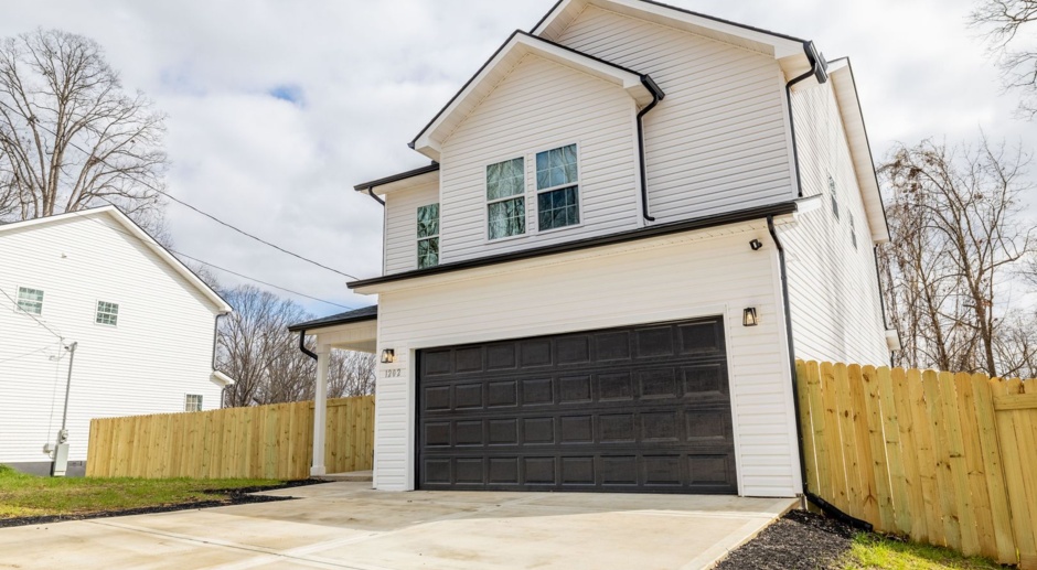 Knoxville 37920 - 3 bedroom, 2.5 bath home - Fully Furnished, SHORT TERM RENTAL AVAILABLE THROUGH June 30, 2024 - Contact Matthew Thomas (865) 924-4869