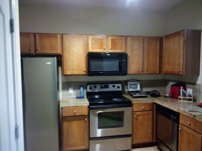I’m offering a sublease in Texan & Vintage, one of UT Austin's premier student housing communities. 