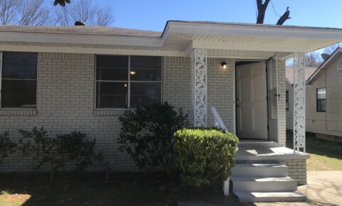 Houses Near UAMS Charming 2 Bed + 1 Bath Duplex Home - Little Rock.  for University of Arkansas for Medical Sciences Students in Little Rock, AR