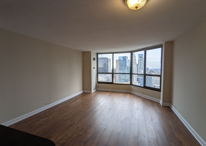 Houses Near Stunning River Views, 1BD/1BA in River North! 