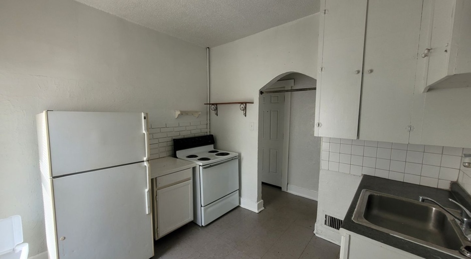 $495 - 1 bedroom/ 1 bathroom - Cozy apartment in Historic Delano