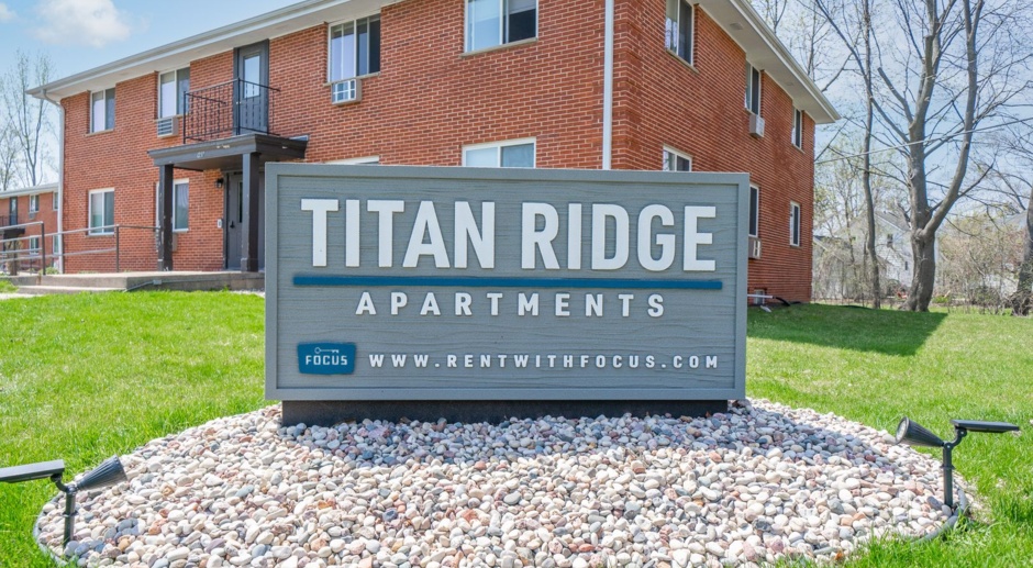 Titan Ridge 1226