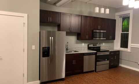 Apartments Near Webster CWE Loft Modern Finishes, Stainless Kitchen, Granite, LG Bedroom for Webster University Students in Saint Louis, MO