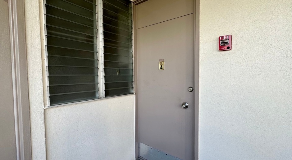 Available NOW - Ideally Located 2 Bedroom, 1.5 Bath, with 1 Assigned Parking and Storage in Waikiki 