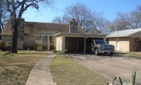 Apartments Near UT Austin 2711 St Edwards Cir for University of Texas - Austin Students in Austin, TX