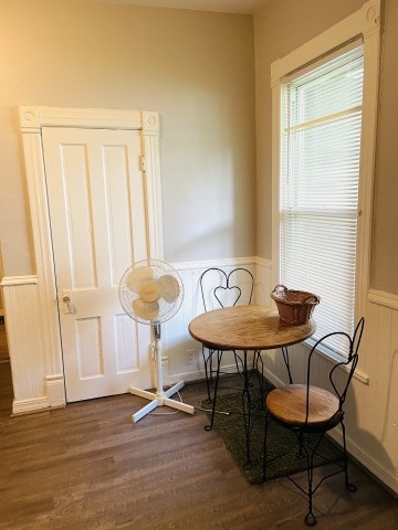 ROOM IN 2-BEDROOM DUPLEX AVAILABLE FOR RENT OCT.1ST - GREAT LOCATION IN THE NE ARTS NEIGHBORHOOD 