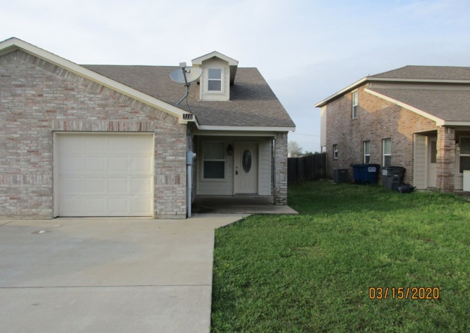 Houses Near Beautiful 3 bedroom Duplex for Rent in Princeton!