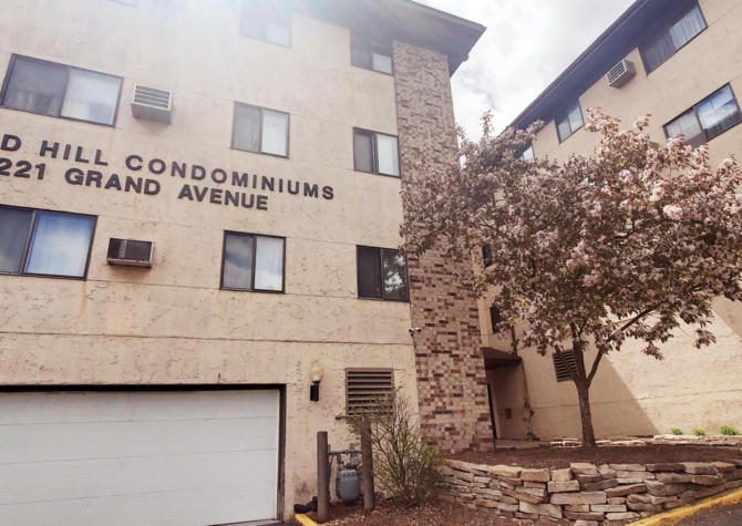 Houses Near Applicant Accepted - Lease Pending -Spacious 1 Bed/1 Bath Condo 
