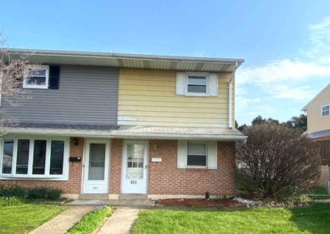 Houses Near 2 Bedroom Twin home coming up for rent in Catasauqua!