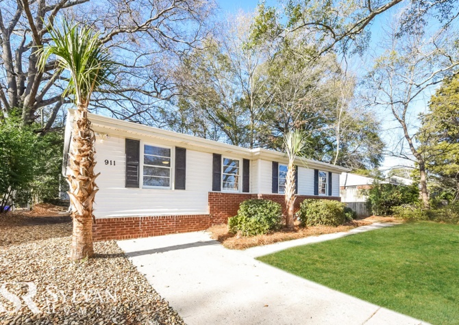 Houses Near Welcome home to this charming 3BR 1.5BA home