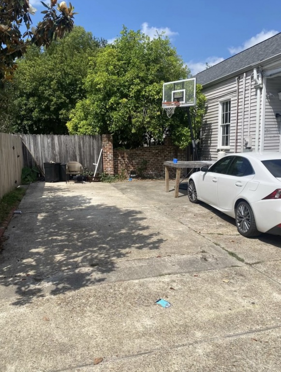 1 Block From Tulane! Private Room Rental