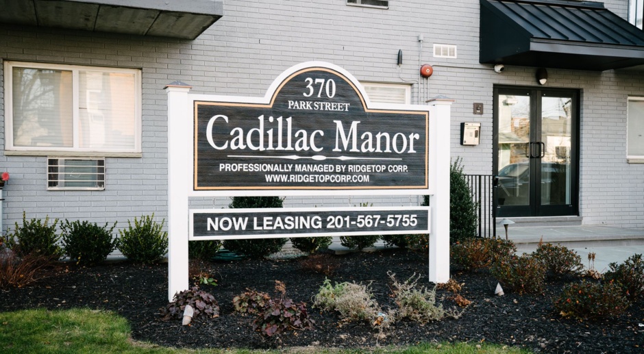 Cadillac Manor: On-Site Laundry, Heat, Hot & Cold Water Included, Cat & Dog Friendly, and On-Site Storage 