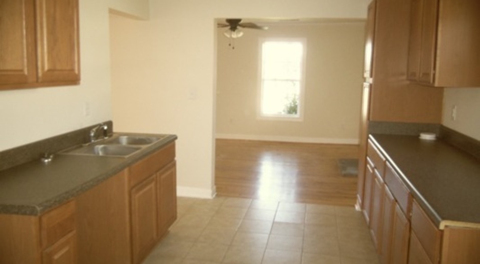 2 Bed, 1 Bath Home in Greenville is Available 