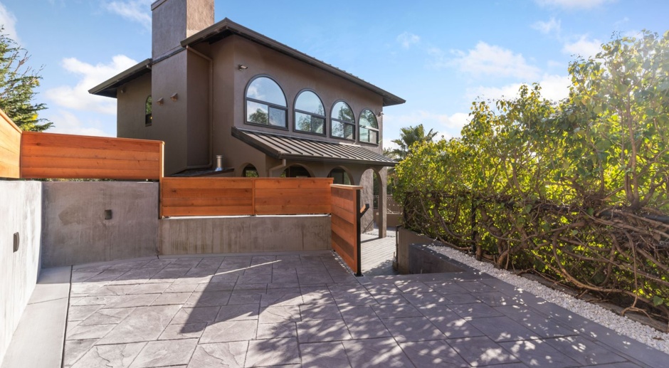  OPEN HOUSE:Thursday(4/4)1pm-1:15pm Private 2-Story 3BR/2BA Private Tiburon Home, Gated Home, Deck, Gorgeous Views (280 Round Hill Rd, Belvedere Tiburon)