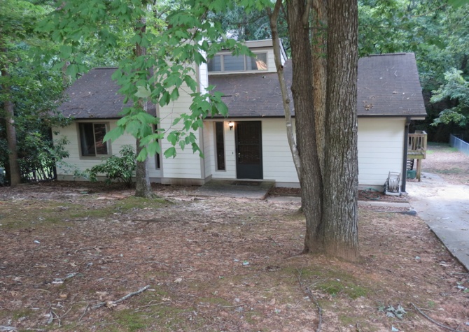 Houses Near 3Br, 2Ba in Central Cary - Available July 3rd 