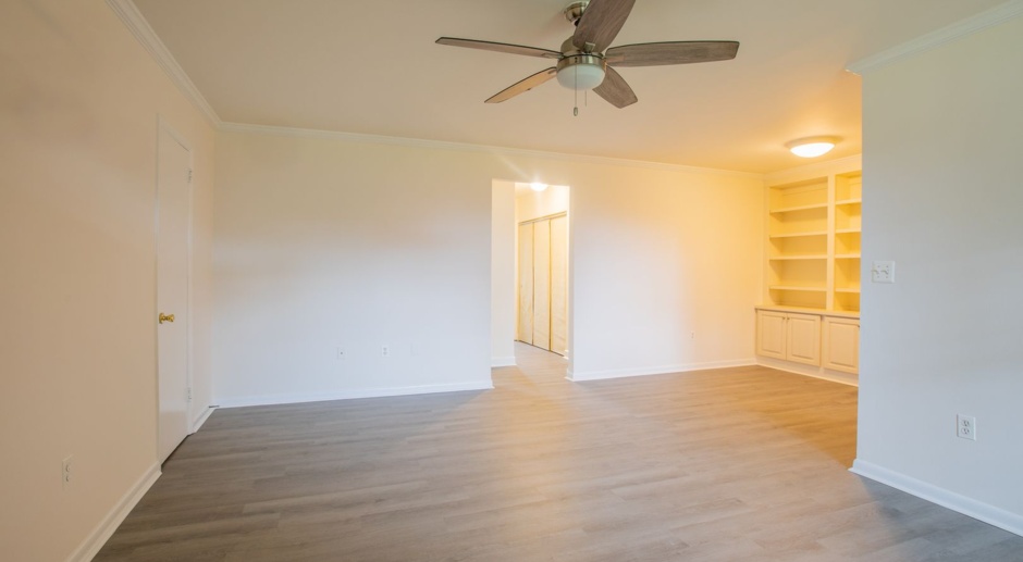 Charming 2 BR/1 BA Apartment in Rockville! 