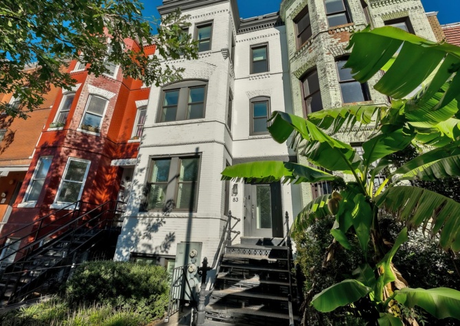 Houses Near Top floor 2 level 2br 2.5ba TH in Shaw for $3350/month